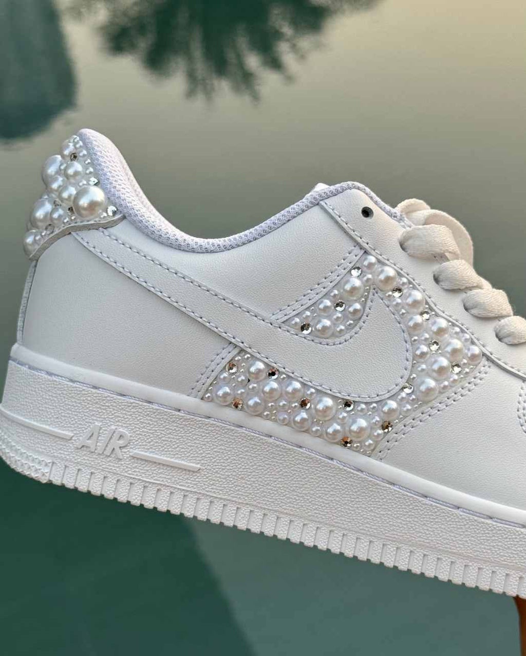 NIKE AIR FORCE 1 BRIDAL MID/BACK MIXED STONES
