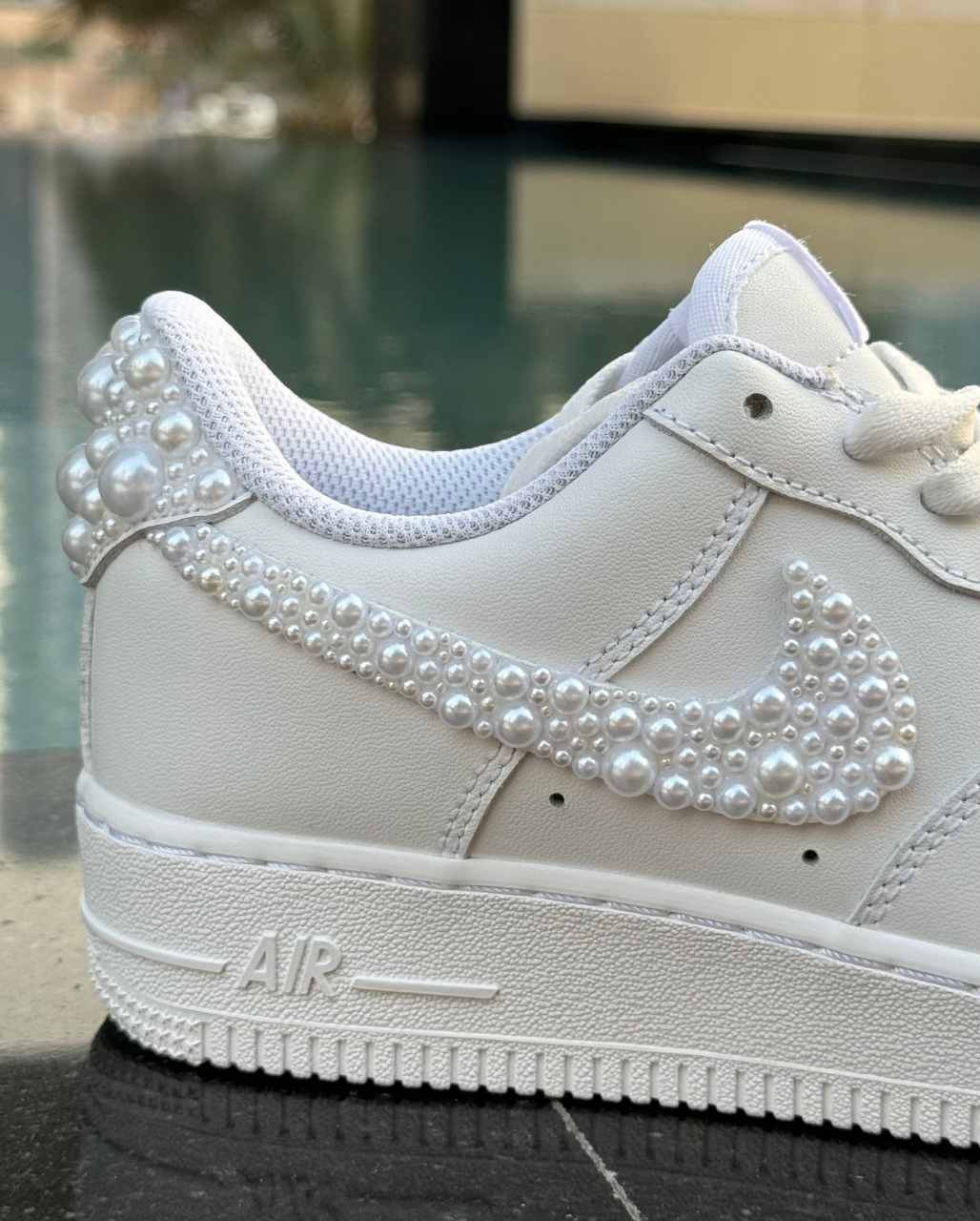 NIKE AIR FORCE 1 CUSTOM PEARLS SWOOSH & BACK