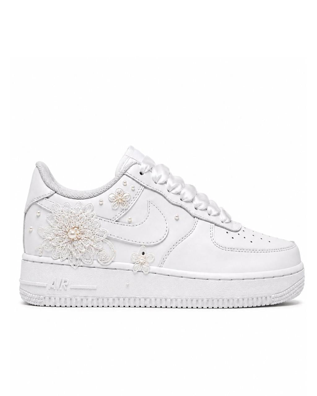NIKE AIR FORCE BRIDAL EMBROIDERY