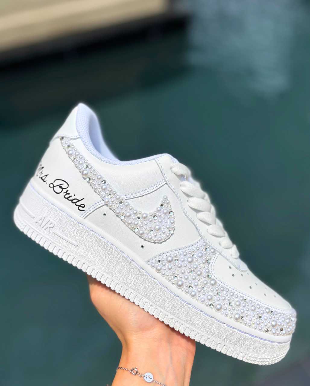 NIKE AIR FORCE 1 CUSTOM BRIDE IN BLOOM