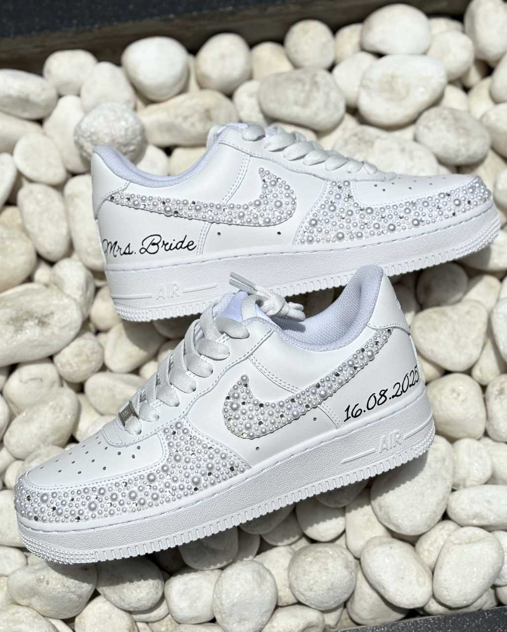 NIKE AIR FORCE 1 CUSTOM BRIDE IN BLOOM