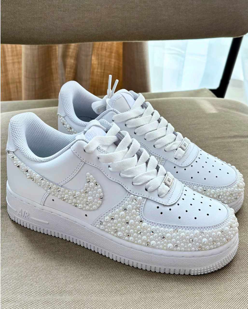 NIKE AIR FORCE 1 CUSTOM BRIDE IN BLOOM