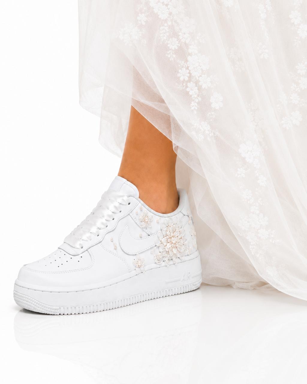 NIKE AIR FORCE BRIDAL EMBROIDERY