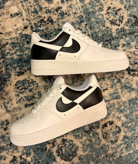 NIKE AIR FORCE 1 CUSTOM WHITE BLACK SPLIT